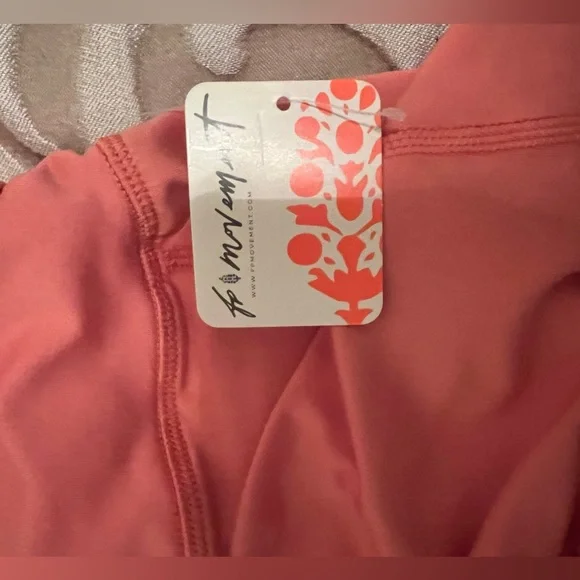 FP Movement High-Rise Ankle Breathe Deeper Leggings Size S Crush Blush/Peach NWT - Picture 9 of 11